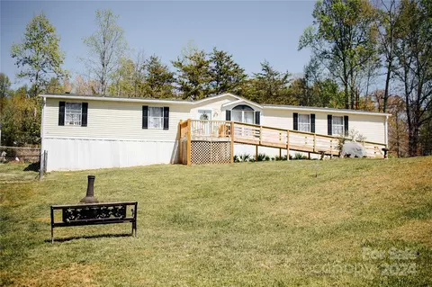 Exterior - 91 Apache Path, Marion, NC 28752 photo 2 of 7