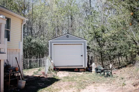 Exterior - 91 Apache Path, Marion, NC 28752 photo 5 of 7