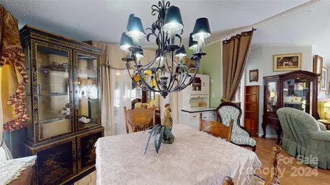 Dining - 91 Apache Path, Marion, NC 28752 photo 2 of 4