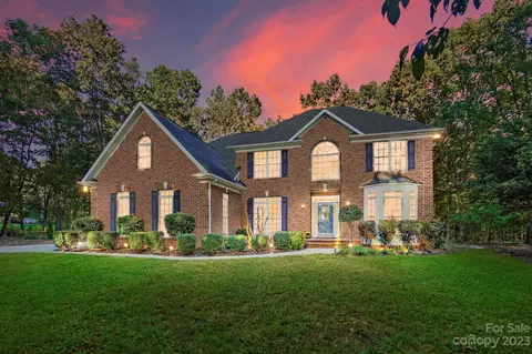 9710 Shadowmere Ln, Weddington, NC 28104