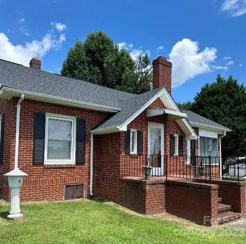 606 Carbon City Rd, Morganton, NC 28655