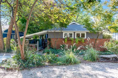 1404 Cortland E Rd E, Charlotte, NC 28209