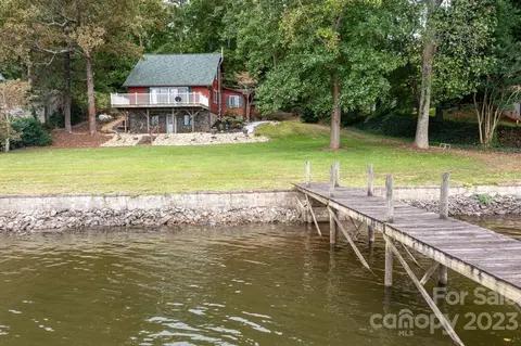 4580 Doctor Dr, Catawba, NC 28609