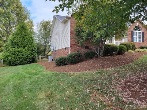 2026 Sugar Maple Ln, Conover, NC 28613 photo 32