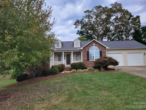2026 Sugar Maple Ln, Conover, NC 28613