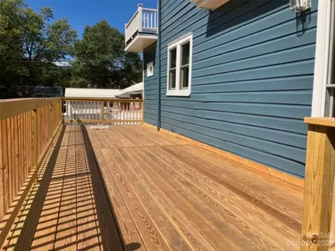 207 Probart St, Brevard, NC 28712 photo 5
