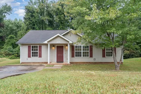 7242 Kavan Hunter Dr, Charlotte, NC 28214
