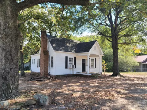 432 Olive Branch St, Marshville, NC 28103