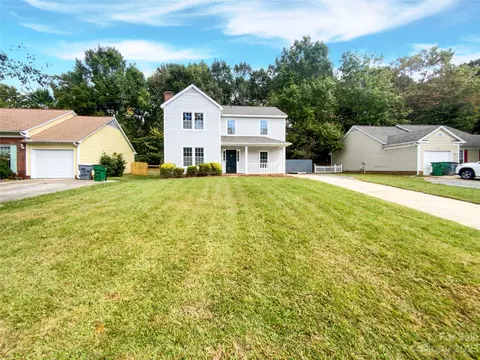 8409 Mission Hills Rd, Charlotte, NC 28227