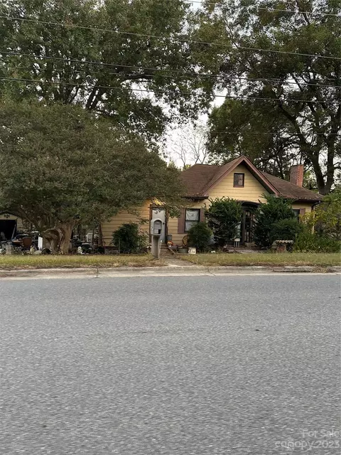 207 N Post Rd, Shelby, NC 28150