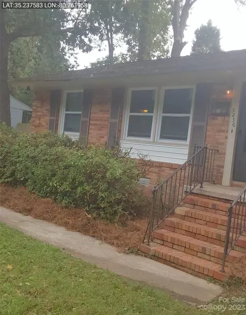 3836 Foxford Pl, Charlotte, NC 28215