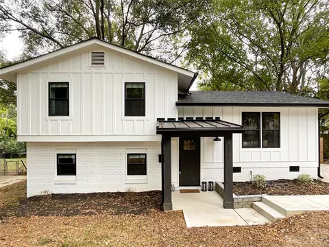 4117 Oak Forest Dr, Charlotte, NC 28215