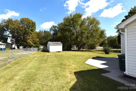 708 E Liberty St, Salisbury, NC 28144 photo 3