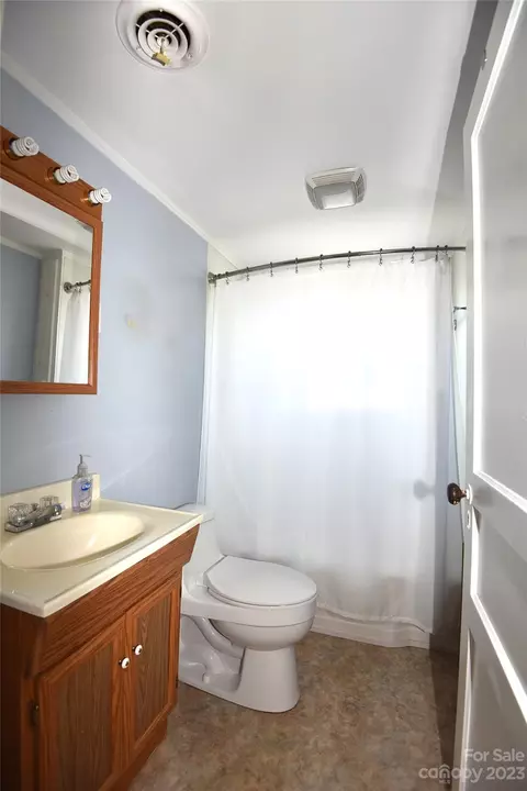 708 E Liberty St, Salisbury, NC 28144 photo 9