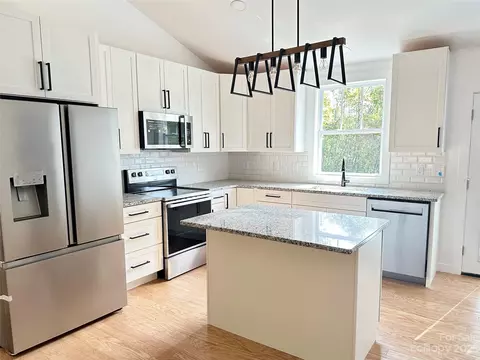 980 Smith Waldrop Rd, Mill Spring, NC 28756 photo 5