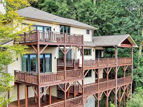 62 Fortune View Dr, Waynesville, NC 28786