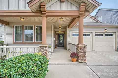 105 Cranbrook Ln, Mooresville, NC 28117
