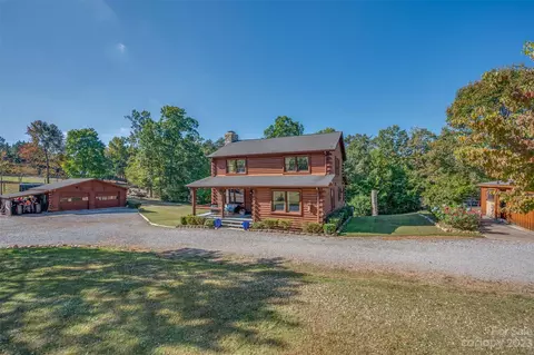 101 Mayfield Ln, Tryon, NC 28782 photo 3