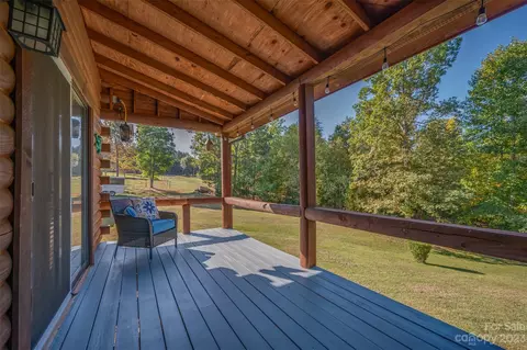 101 Mayfield Ln, Tryon, NC 28782 photo 11
