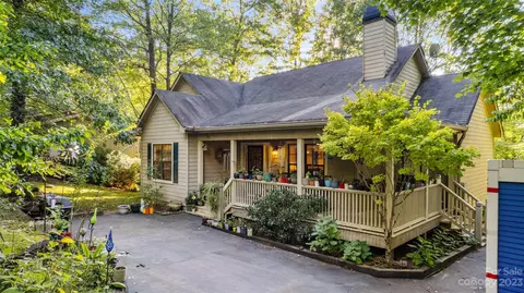 526 Whetstone Gap Rd, Lake Toxaway, NC 28747