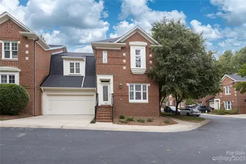 1162 Hollyheath Ln, Charlotte, NC 28209