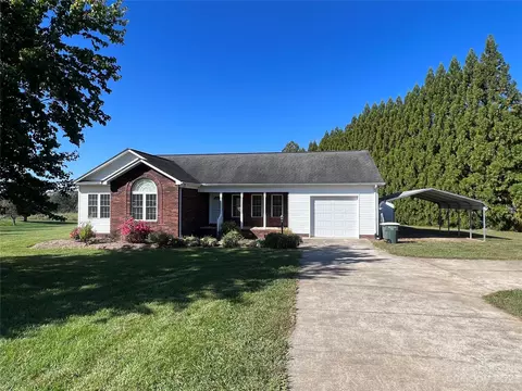 114 Jet Dr, Oakboro, NC 28129