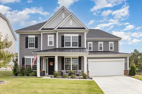 15804 Walnut Hill Dr, Charlotte, NC 28278