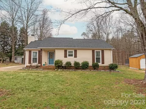 10110 Cromarty Ln, Mint Hill, NC 28227