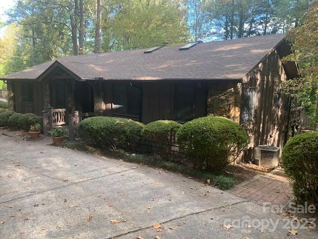 3 Westbridge 1 Dr Unit 1  