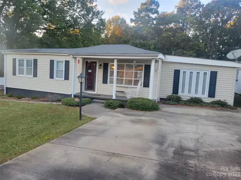 862 Sunderland Sw Rd SW, Concord, NC 28027