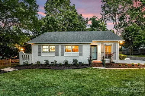 1231 Fox Run Dr, Charlotte, NC 28212