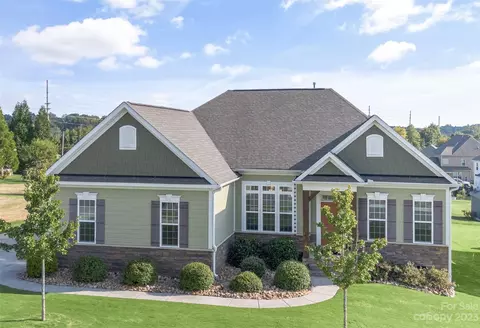 825 Langley Dr, Concord, NC 28025