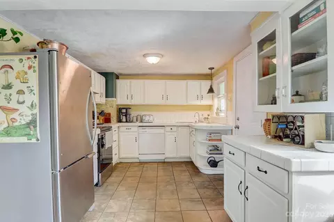 136 Spencer St, Clyde, NC 28721 photo 13