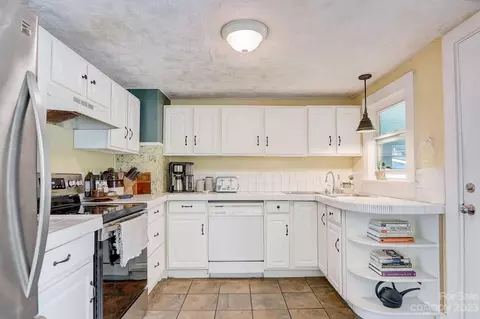 136 Spencer St, Clyde, NC 28721 photo 14