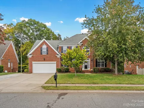 371 E Waterlynn Rd, Mooresville, NC 28115