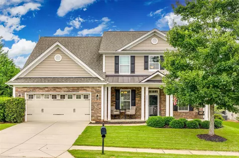 557 Rosemary Ln, Tega Cay, SC 29708
