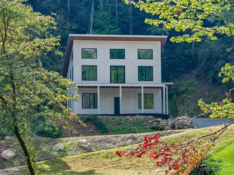 200 Fall Creek 24 Dr #24, Chimney Rock, NC 28720