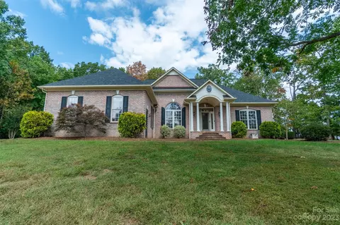11630 Hidden Forest Ln, Davidson, NC 28036