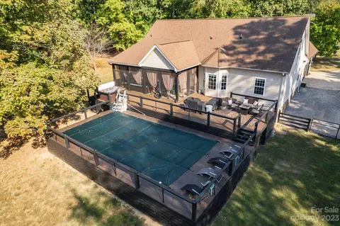 906 Silver Charm Ln, York, SC 29745