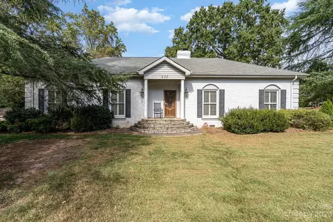 635 N Sharon Amity Rd, Charlotte, NC 28211