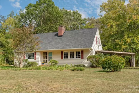 100 Arco Rd, Asheville, NC 28805