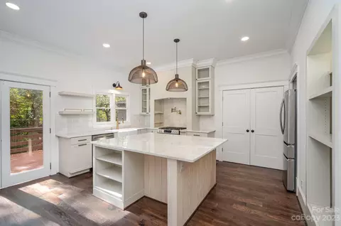 824 Brookside Ave, Charlotte, NC 28203 photo 3