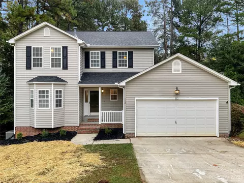 112 Scaleybark Ct, Mount Holly, NC 28120