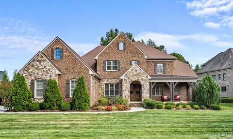 407 Montrose Dr, Waxhaw, NC 28173