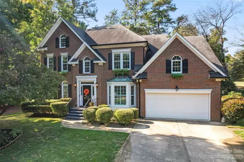 4533 Crownvista Dr, Charlotte, NC 28269