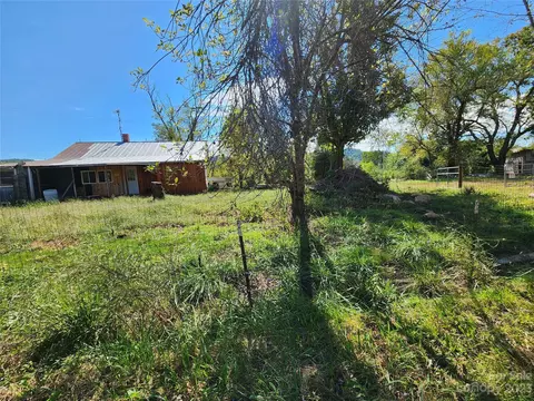 14195 Nc Hwy 268 Hwy, Ferguson, NC 28624