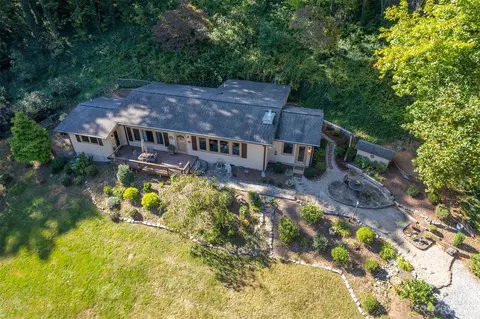 137 Judge Rd, Tryon, NC 28782 photo 4