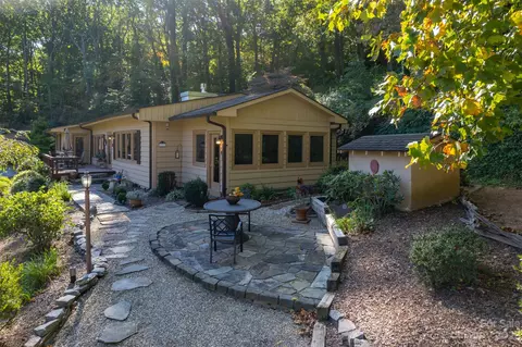 137 Judge Rd, Tryon, NC 28782 photo 2