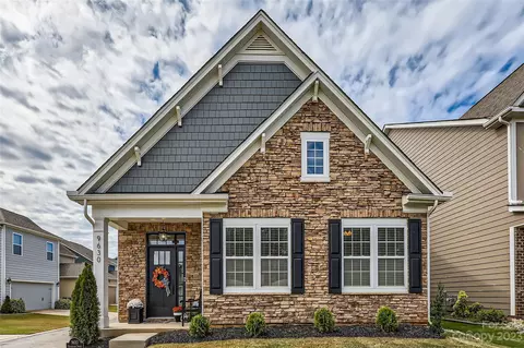 9630 Hyghbough St, Huntersville, NC 28078