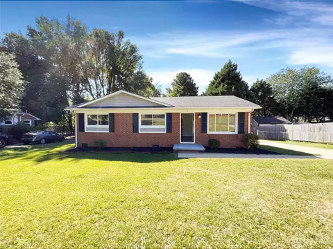 4 Oklahoma St, York, SC 29745